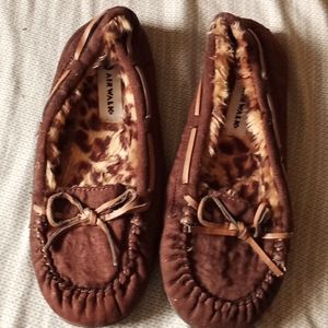 Woman moccasins